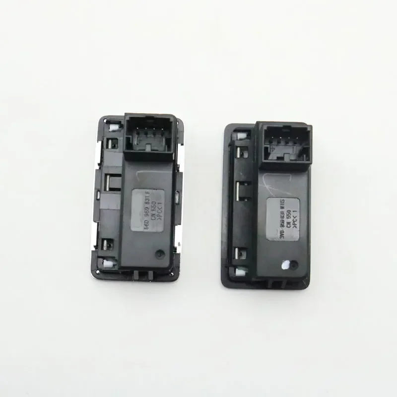 Bouton d'Ouverture de Coffre Audi A6 Q7 Volkswagen Passat — gros plan