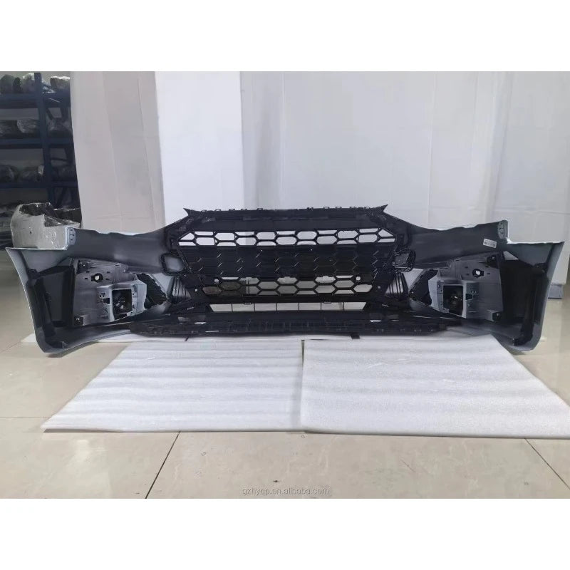 Pare-Chocs Avant Complet avec Calandre Nid d'Abeille Style RS4 Audi A4 S4 B9 2017-2019