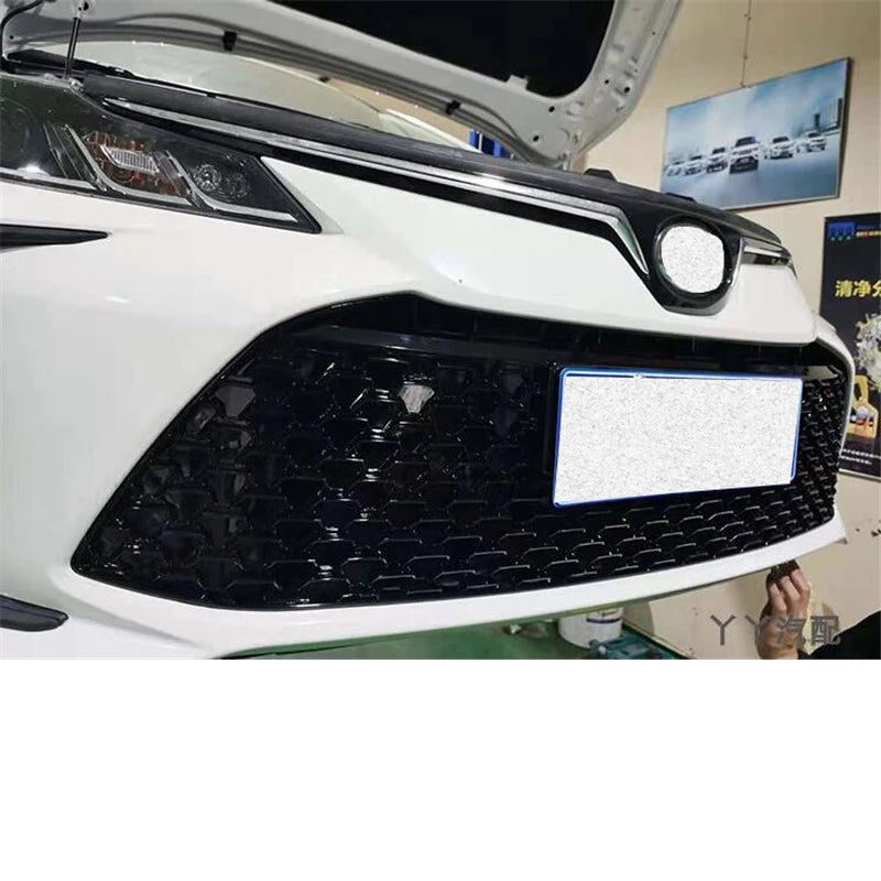 Calandre Toyota Corolla 2019-2023 Grille Inférieure Avant Noire Nid d'Abeille en ABS