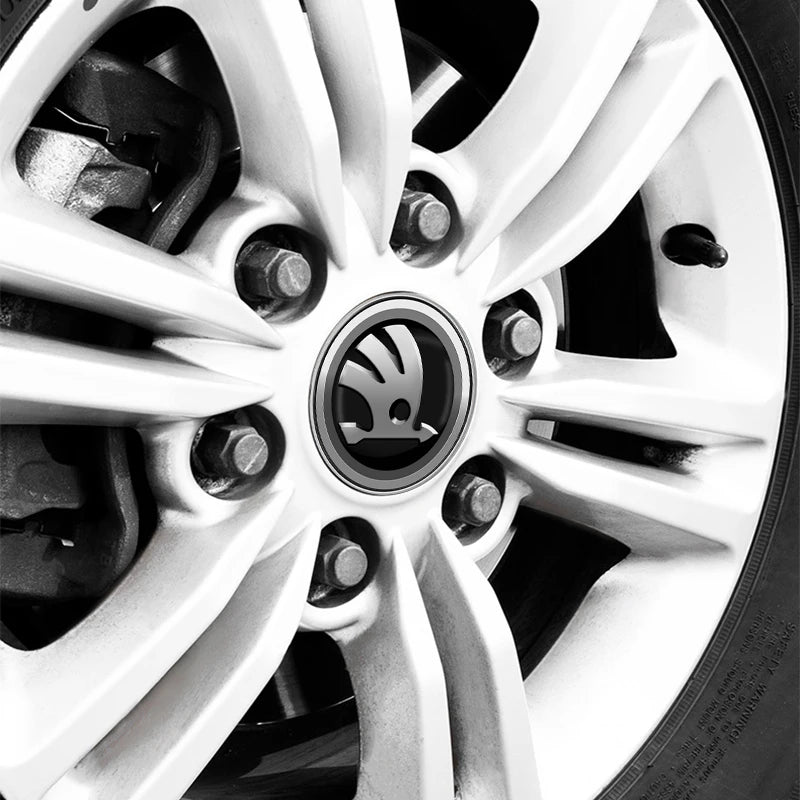 Cache-Moyeux Skoda Octavia Fabia Superb 56mm 60mm Anti-Poussière — gros plan