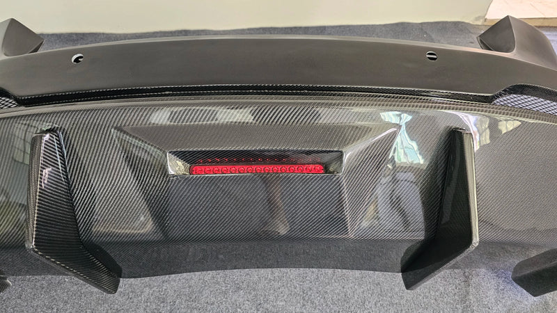 Kit Carrosserie Carbone Style Robot Tesla Model 3 : Spoiler de Pare-Chocs Arrière et Diffuseur