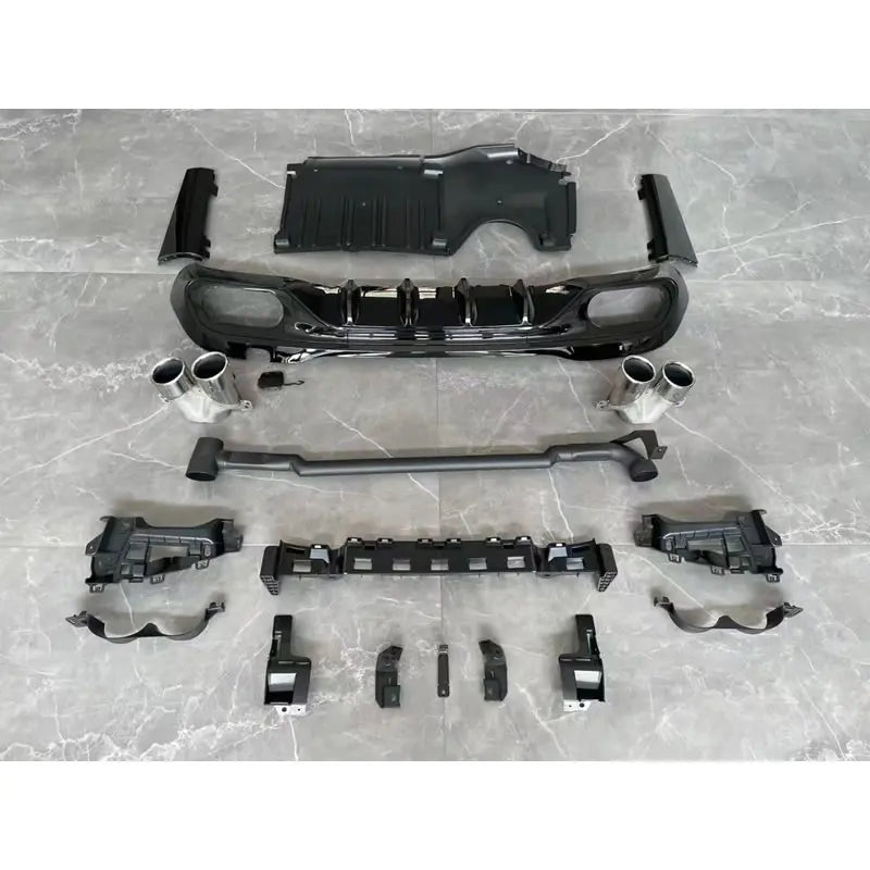 Diffuseur Arrière Style AMG C43 avec Embouts d'Échappement Mercedes Classe C W206 2022+ C200 C260 C300