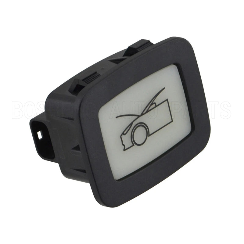 Bouton d'Ouverture de Coffre Tesla Model Y 2020-2023 — gros plan
