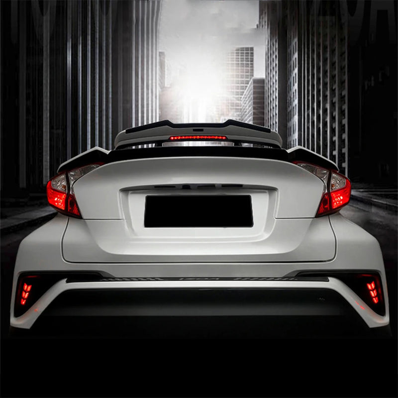 Becquet Toyota C-HR 2016-2020 de Toit ou de Coffre, Noir Brillant, Noir et Rouge ou Noir et Blanc