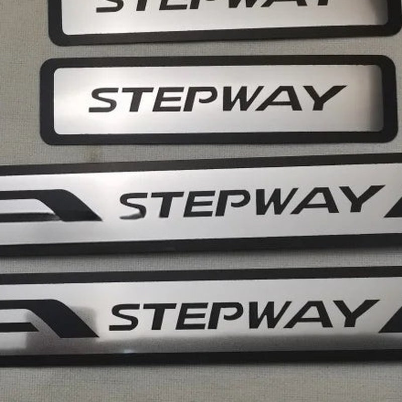 Seuils de Porte Dacia Stepway 2013-2023 Kit 4 Plaques
