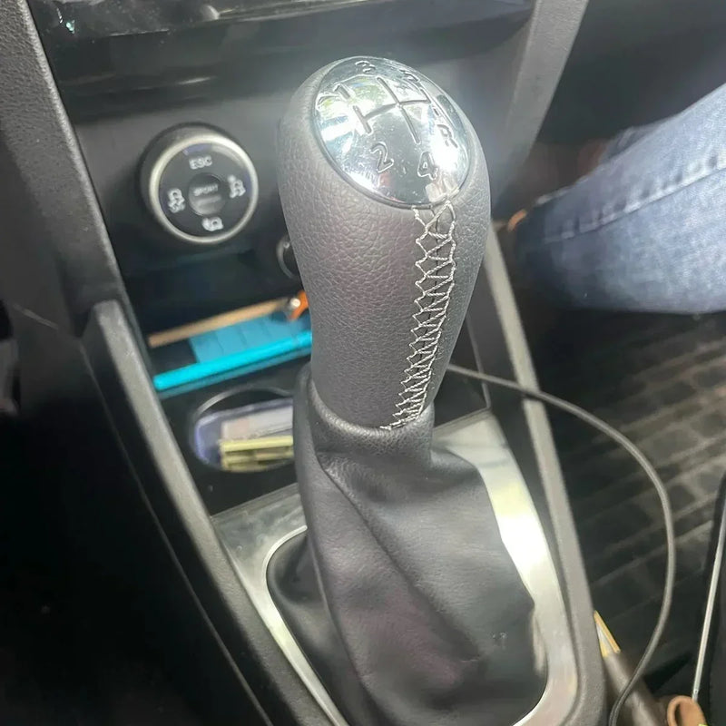 Pommeau de Vitesse Dacia Sandero, Logan, Duster et Renault Clio 3, 5 Vitesses + R en Cuir, avec Adaptateur