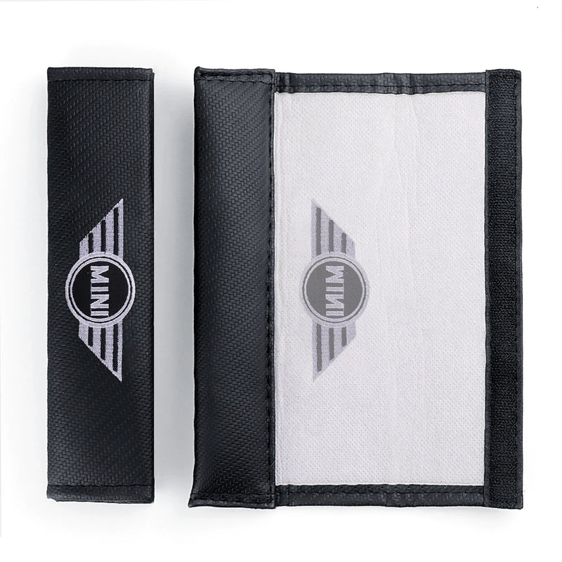 Coussin de Ceinture de Sécurité Carbone MINI Cooper R56 F56 — gros plan