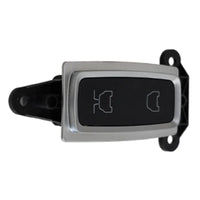 Bouton d'Ouverture de Porte Falcon Tesla Model X 2015-2021 — gros plan