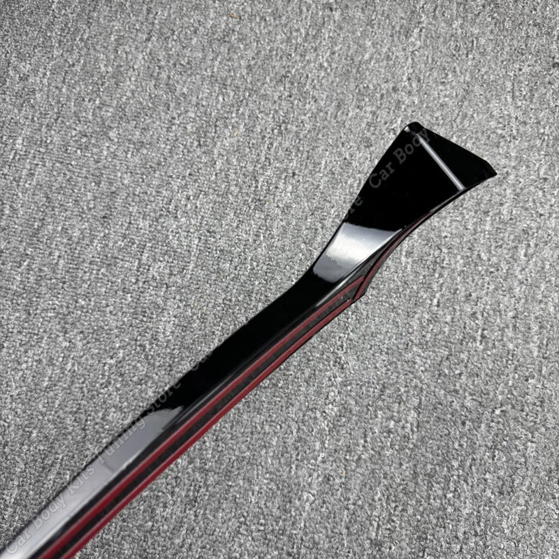 Becquet Latéral Arrière Volkswagen Golf 5 GTI R32 2006-2009 — vue arrière