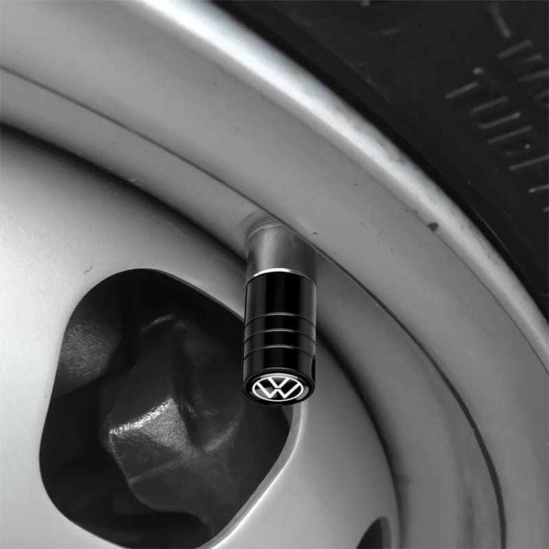 Bouchons de Valve Volkswagen Golf Polo Passat GTI R Line — gros plan