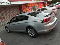 Becquet Volkswagen Passat B8 Berline en Carbone Véritable, Aileron de Coffre Relevé