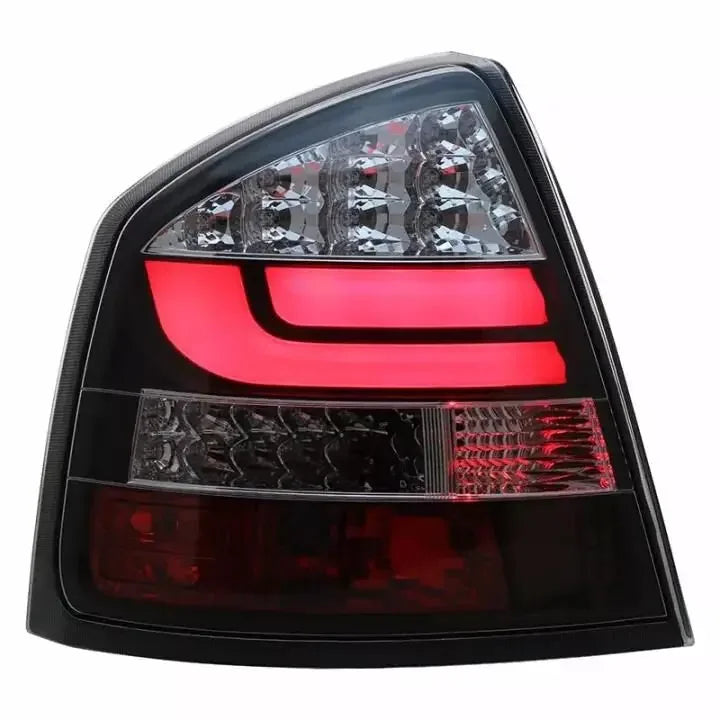 Feux Arrière LED Skoda Octavia 2 2007 Noir Barre LED