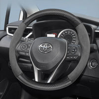 Couvre Volant Toyota Yaris, Corolla, C-HR, RAV4, Hilux, Aygo en Daim et Carbone, Tailles S, M et L