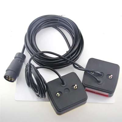 Feux Arrière LED Universels pour Remorque 12V 7 Broches