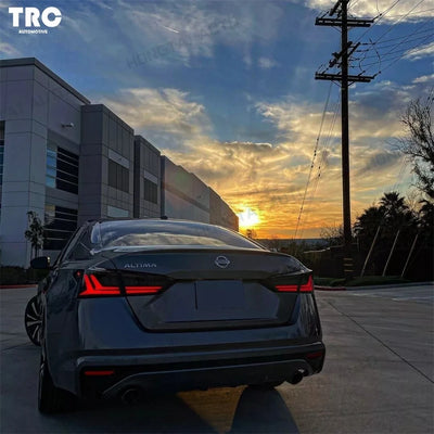 Feux Arrière LED Nissan Altima 2019-2022 Paire