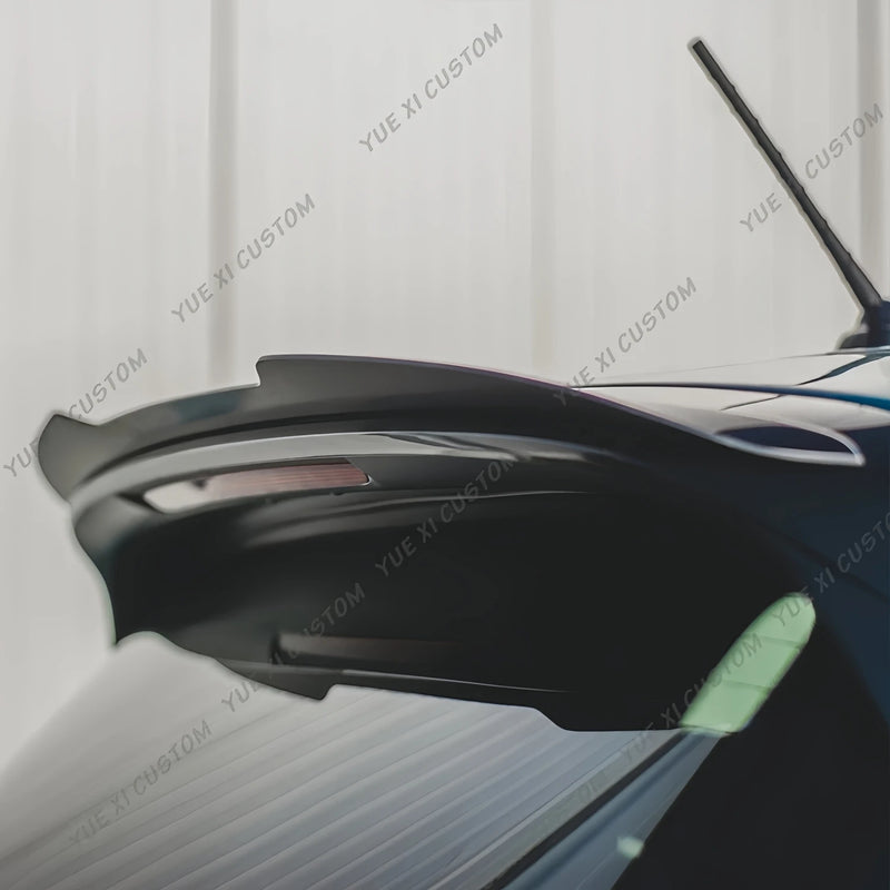 Becquet Volkswagen T-Cross 2018-2023 Style Maxton Noir Brillant, Extension de Toit Avant Restylage