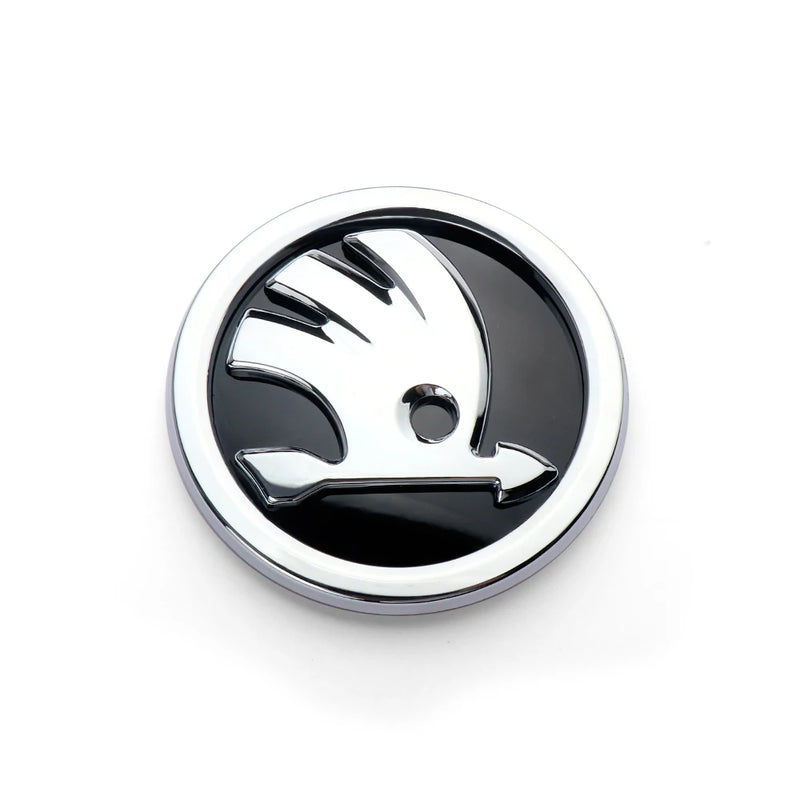 Badge de Capot Skoda VRS Octavia Superb Kodiaq Kamiq — vue de profil