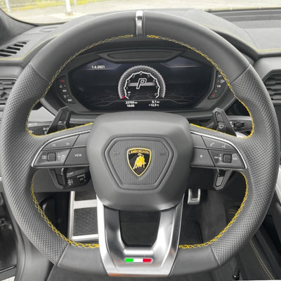 https://cdn.shopify.com/s/files/1/0727/0635/9572/files/Volant_URUS_CUIR_1.jpg?v=1751720624