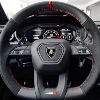 https://cdn.shopify.com/s/files/1/0727/0635/9572/files/Volant_URUS_CUIR_Alcantara_1.jpg?v=1754928718