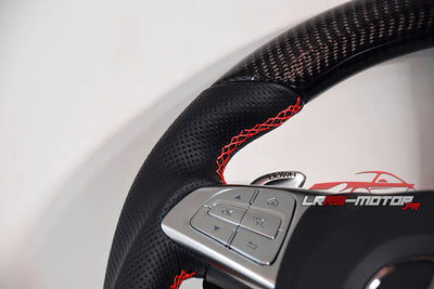 https://cdn.shopify.com/s/files/1/0893/0259/7955/files/Volantmercedessl632-lrrsmotor.fr_c1c7223d-39b7-46c7-8752-2790ad4aca5a.webp?v=1729617350