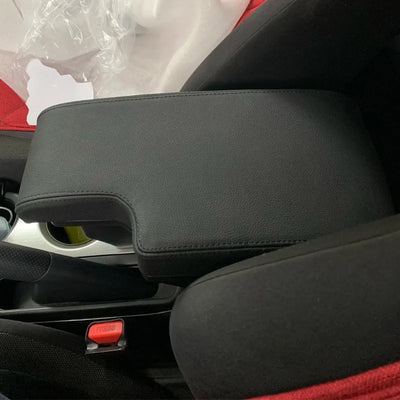 Accoudoir Central Nissan Juke 2010-2019 - vue de trois-quarts - Becquet Voiture