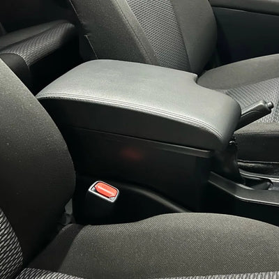 Accoudoir Toyota Hilux avec Rangement et Chargeur USB - vue de profil - Becquet Voiture