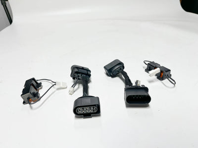 Adaptateur Phares LED Volkswagen Golf 6 7 MK6 MK7 R20 - vue de trois-quarts - Becquet Voiture