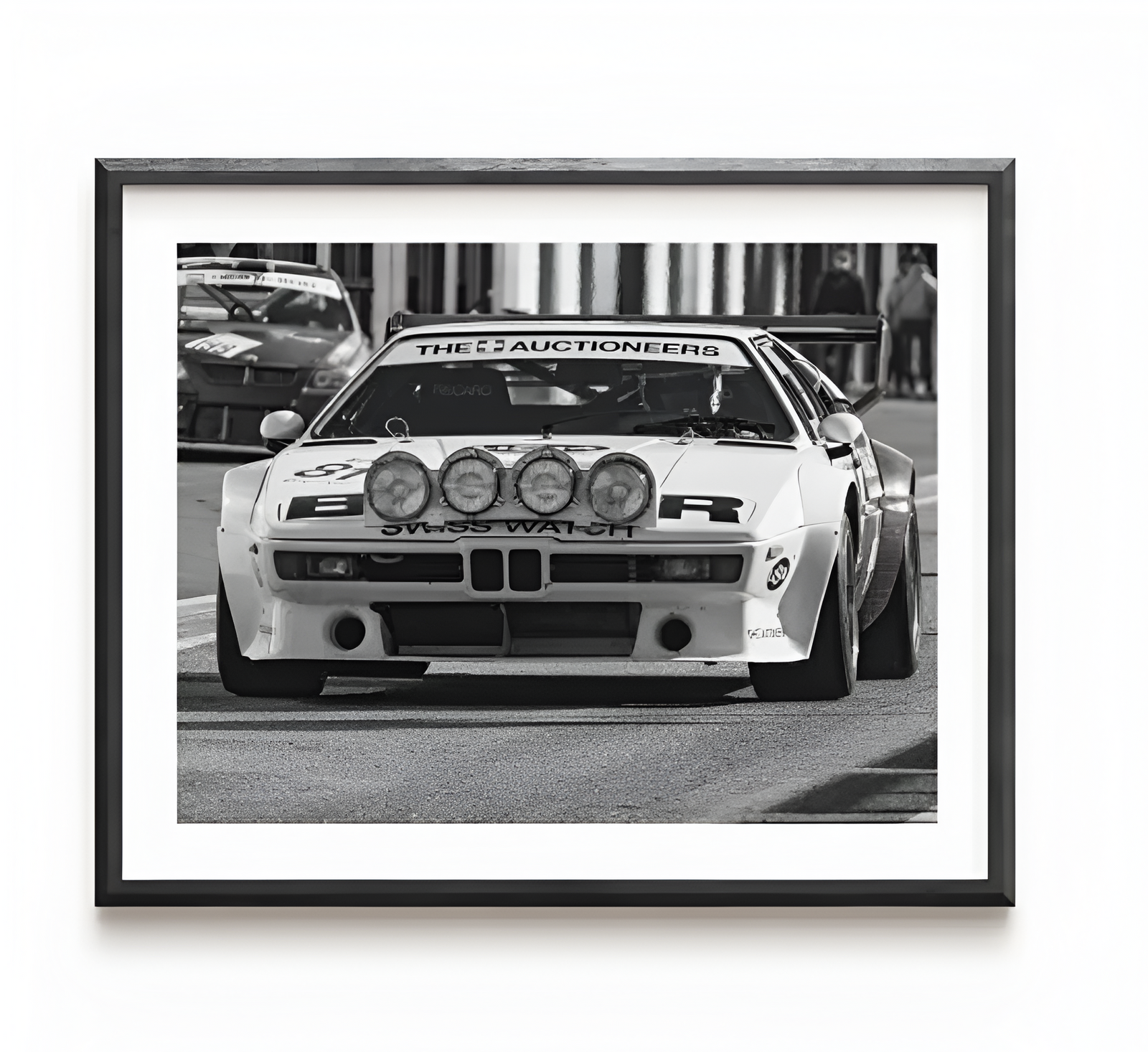 Affiche Noir Et Blanc Vintage BMW M1 Procar - vue de face - Becquet Voiture