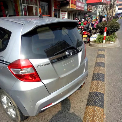 Aile Arrière ABS Honda Jazz Fit 2008-2013 - vue de profil - Becquet Voiture