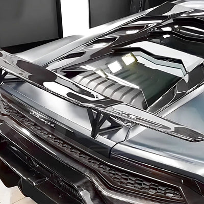 Aileron Arriere Carbone Lamborghini Huracan LP580 LP610 - vue de trois-quarts - Becquet Voiture