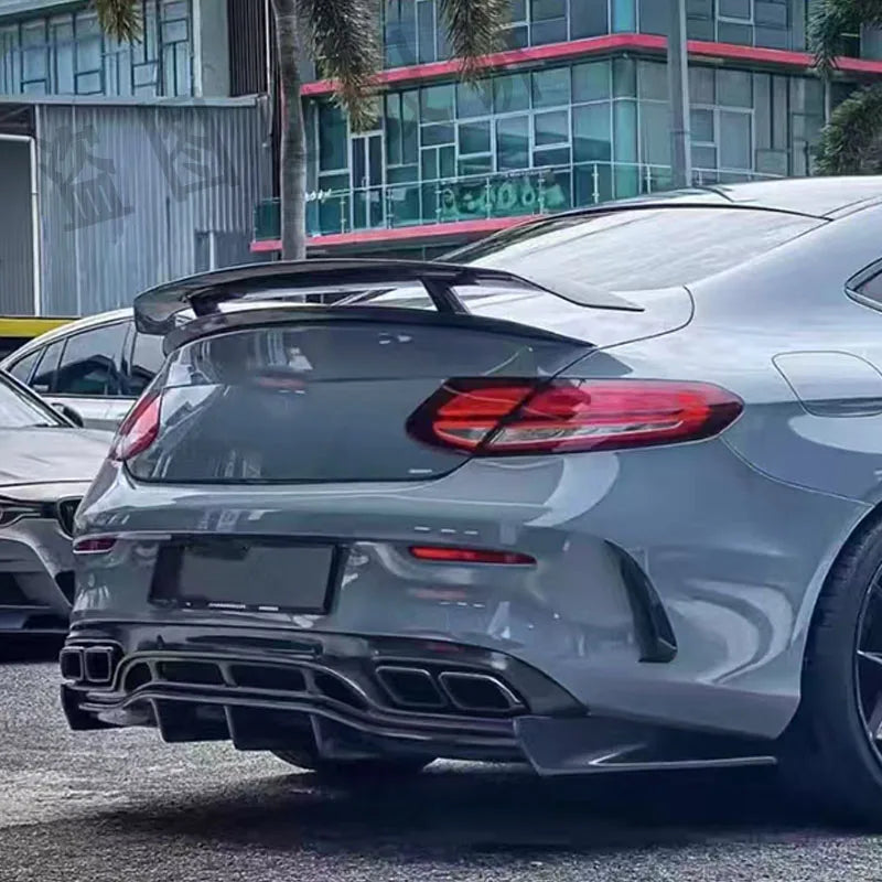 Aileron Arrière Carbone Mercedes Classe C C205 C63 2015-2023 - vue de face - Becquet Voiture