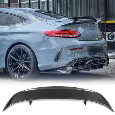 Aileron Arrière Carbone Mercedes Classe C C205 C63 2015-2023 - vue de trois-quarts - Becquet Voiture