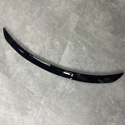 Aileron coffre arrière Mercedes Classe W176 A180 A200 A250 AMG A45 (2013-2018) - vue de trois-quarts - Becquet Voiture