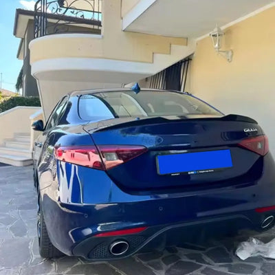 Aileron de Coffre Alfa Romeo Giulia Berline 2015-2023 - vue arrière - Becquet Voiture