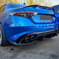 Aileron de Coffre Alfa Romeo Giulia Berline 2015-2023 - vue de trois-quarts - Becquet Voiture