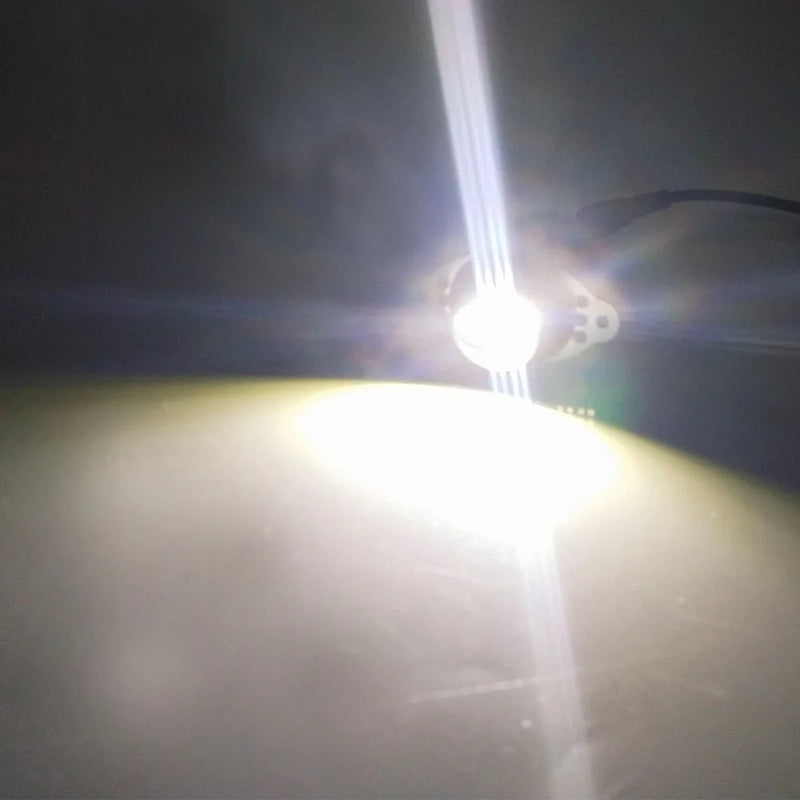Ampoules LED Angel Eyes BMW E90 E91 LCI 2009-2011 - vue de trois-quarts - Becquet Voiture