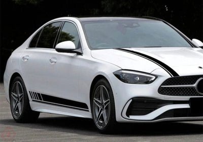 Autocollants AMG Edition One Mercedes Classe C W206 - détail du montage 2 - Becquet Voiture