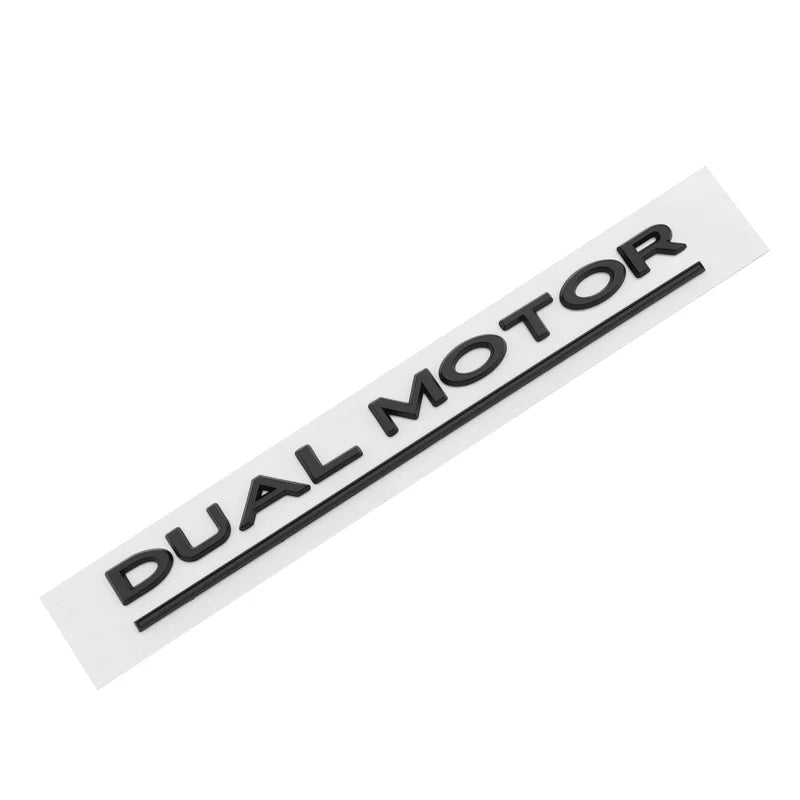 Badge DUAL MOTOR Tesla Model 3 Y - vue de face - Becquet Voiture