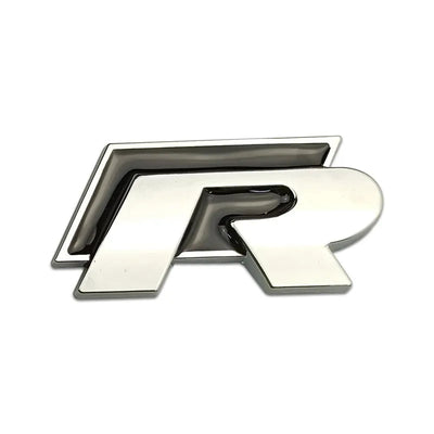 Badge Logo R VW Golf Avant Arrière - détail du montage - Becquet Voiture