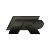Badge Logo R VW Golf Avant Arrière - vue de face 2 - Becquet Voiture