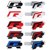 Badge Logo R VW Golf Avant Arrière - vue de face - Becquet Voiture