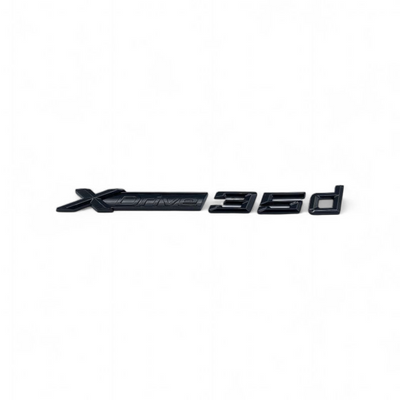 Badge Noir Coffre BMW X6 Xdrive 30d 35i 35d 40i - packshot studio - Becquet Voiture