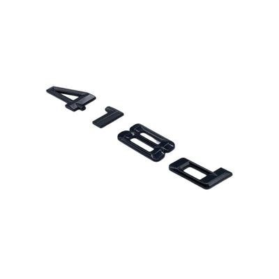 Badges coffre BMW Série 4 noir brillant - packshot studio - Becquet Voiture