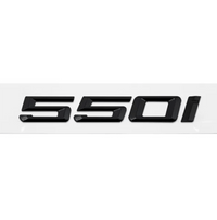 Badges coffre BMW Série 5 noir brillant - packshot studio 3 - Becquet Voiture