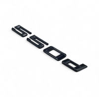Badges coffre BMW Série 5 noir brillant - vue de profil 2 - Becquet Voiture