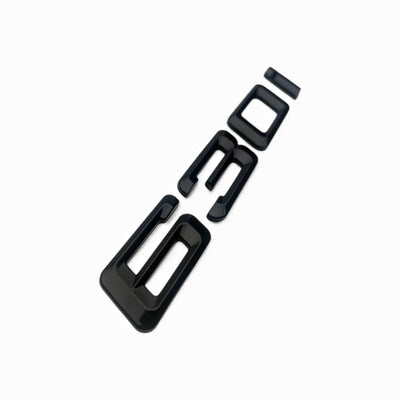Badges coffre BMW Série 6 noir brillant - vue de trois-quarts 2 - Becquet Voiture