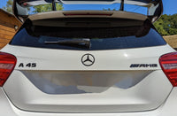Badges coffre Mercedes A45 A35 AMG noir - vue de profil - Becquet Voiture
