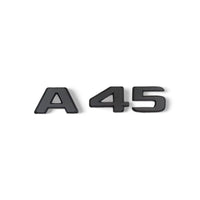 Badges coffre Mercedes A45 A35 AMG noir - vue de trois-quarts 2 - Becquet Voiture