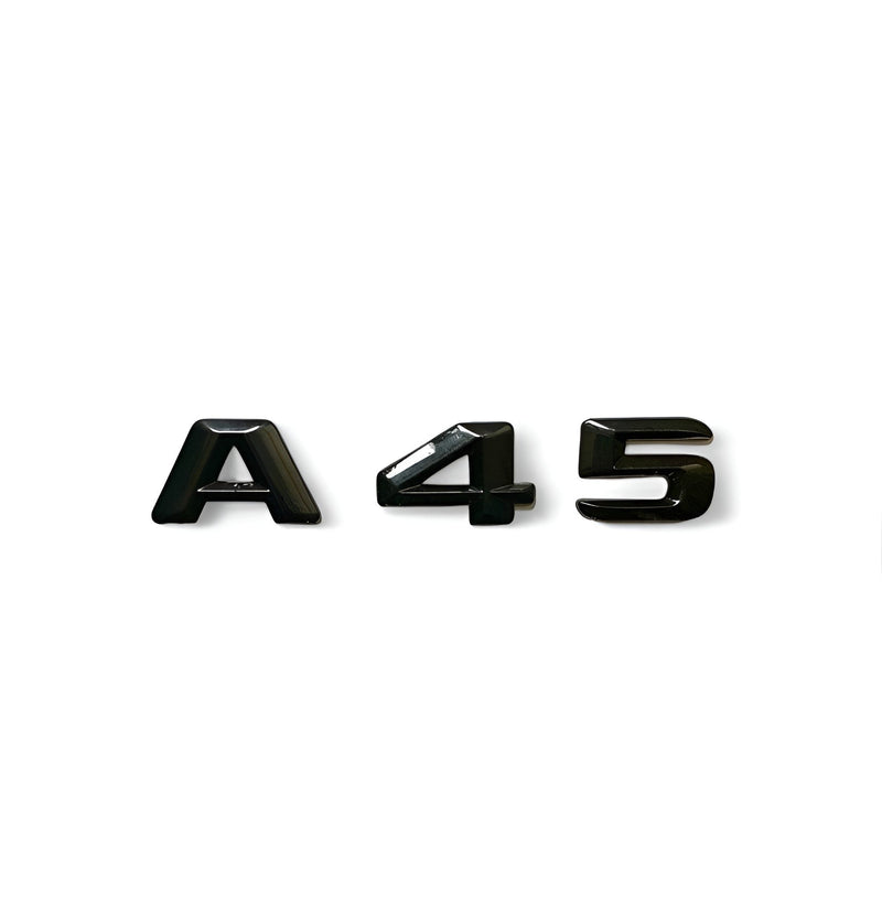 Badges coffre Mercedes A45 A35 AMG noir - vue rapprochée 2 - Becquet Voiture