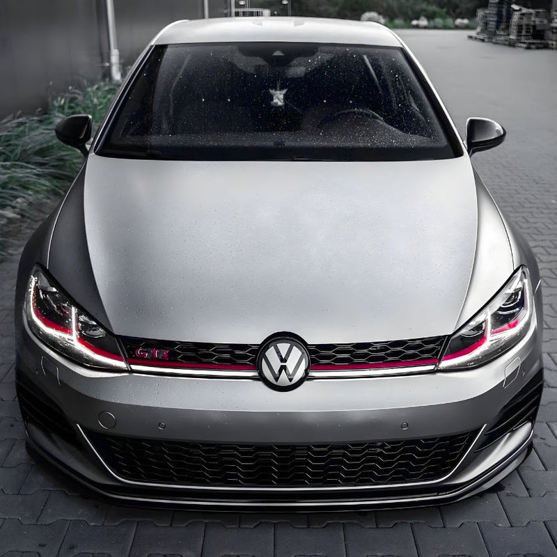 LED Strip Grille VW Golf 7 10 14 PIN - rear view - Becquet Voiture
